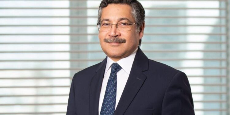 حسن غانم، رئيس مجلس الإدارة والعضو المنتدب لبنك التعمير والإسكان