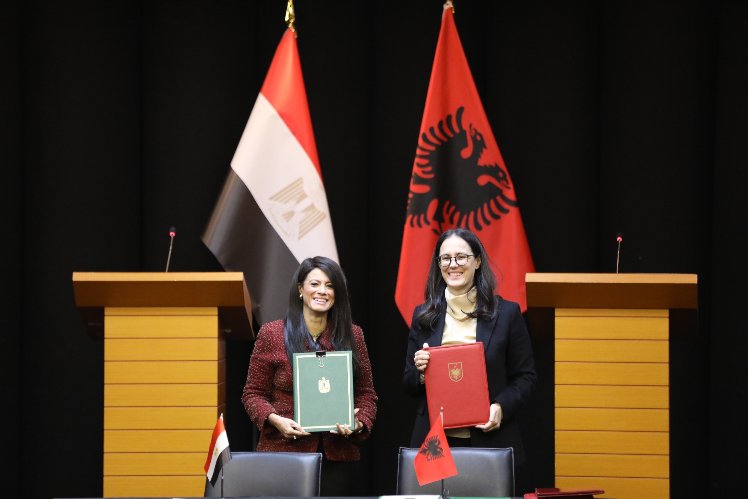 جانب من توقيع مذكرة التفاهم