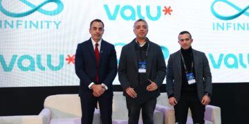 جانب من توقيع الاتفاقية