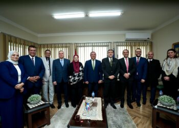 جانب من توقيع البروتوكول