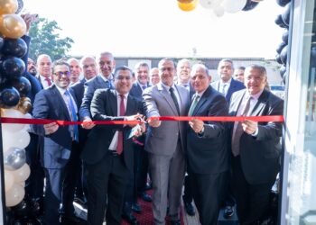 جانب من افتتاح الوحدة المصرفية