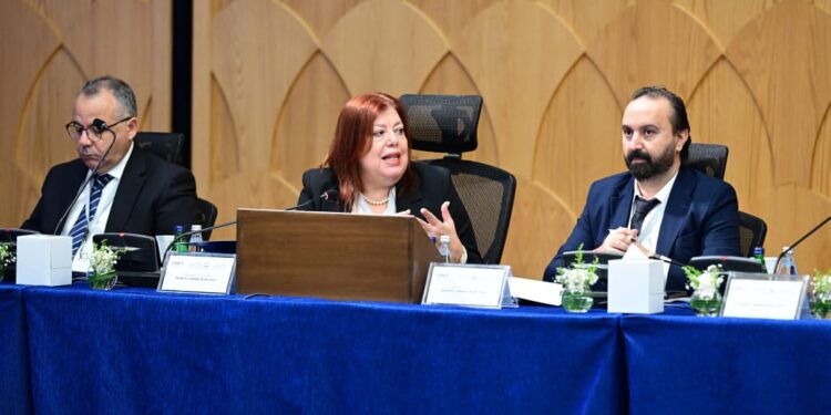 جانب من مشاركة اي سكور في اجتماعات لجنة البيانات الائتمانية التابعة لصندوق النقد العربي بالكويت