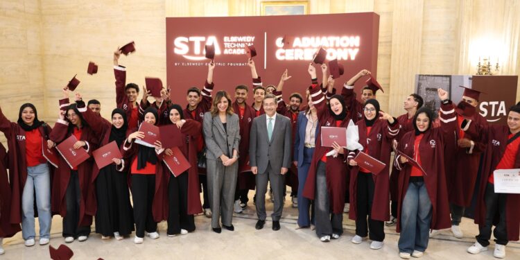 جانب من احتفالية التخرج