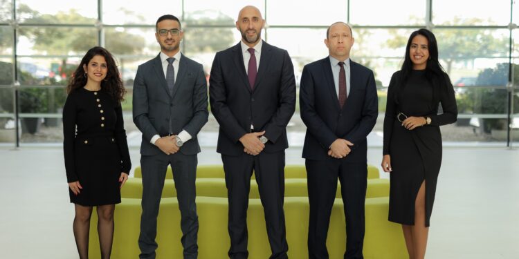 قطاع المخاطر بمجموعة إي اف چي القابضة: