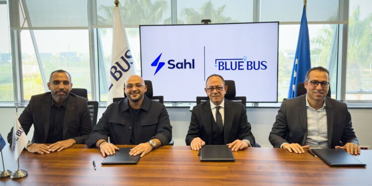 جانب من توقيع البروتوكول