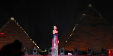 النجمة كاتي بيري من احتفالية بنك قناة السويس