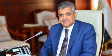 الفريق أسامة ربيع رئيس هيئة قناة السويس