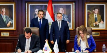 جانب من تجديد البروتوكول