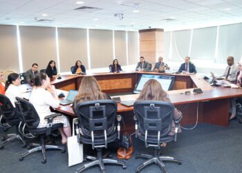 الرقابة المالية والبنك الدولي يطوران تمويل المشروعات الصغيرة والمتوسطة