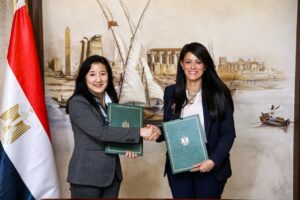 "المشاط" توقع مذكرة تفاهم مع برنامج الأمم المتحدة الإنمائي لتعزيز التنمية المستدامة