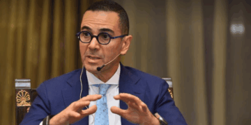 حسن الخطيب وزير الاستثمار والتجارة الخارجية