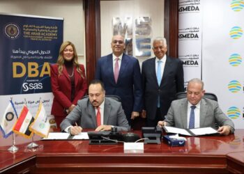 جانب من توقيع الاتفاقية