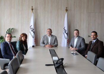 جانب من توقيع الاتفاقية