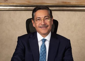 حسن غانم، الرئيس التنفيذي العضو المنتدب لبنك التعمير والإسكان