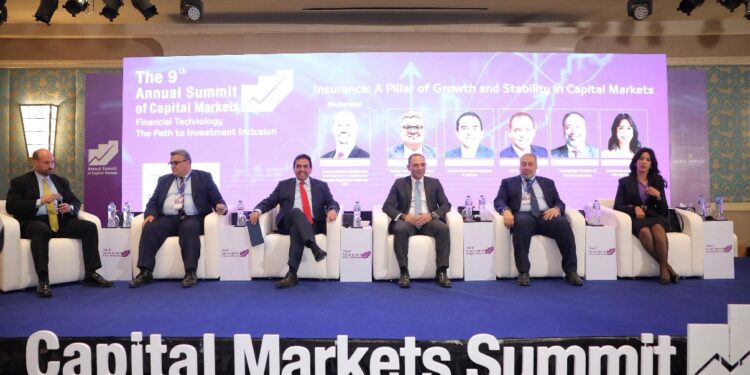 جانب من الجلسة