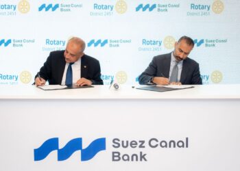 جانب من توقيع البروتوكول