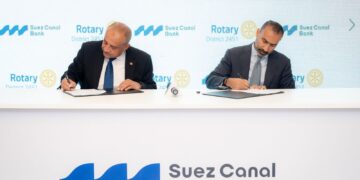 جانب من توقيع البروتوكول