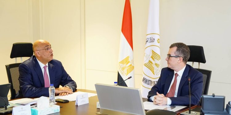 وزير التخطيط ورئيس جهاز المشروعات